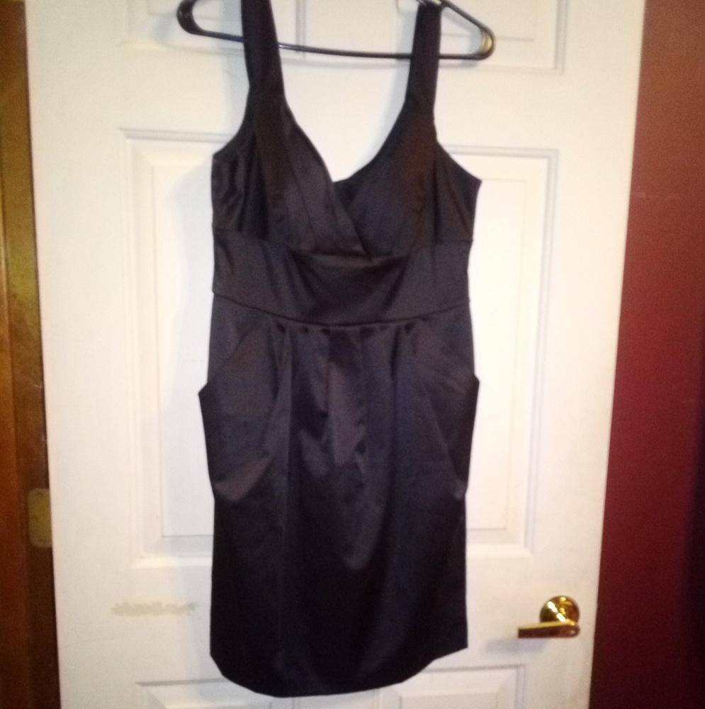 Bisou Black Cocktail Dress blt-in bra, lined pock